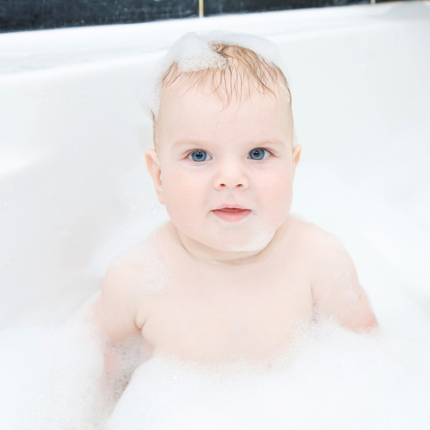 Baby boy lavaggio
 - Foto, immagini