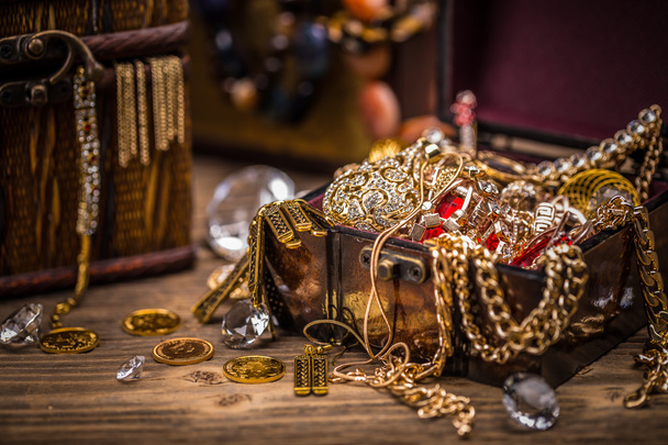 Pirate treasure chest  - Фото, изображение