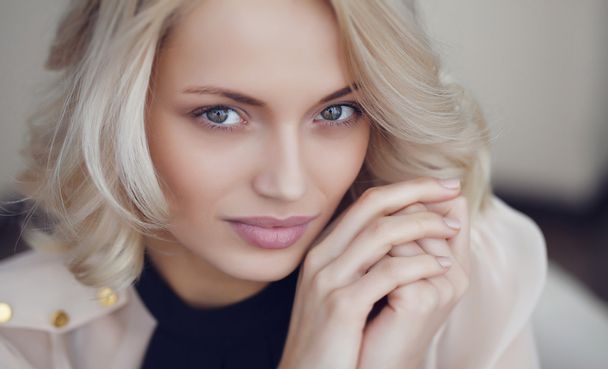 Beautiful blonde woman - Фото, зображення