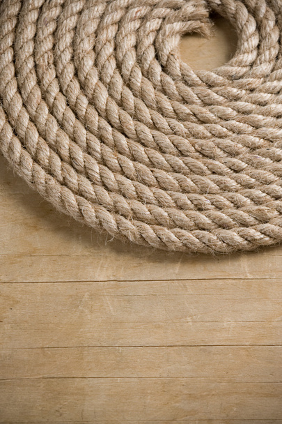 Cordas de navio e nó em madeira
 - Foto, Imagem