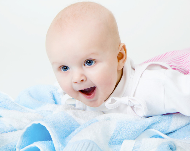Happily screaming baby - Photo, image