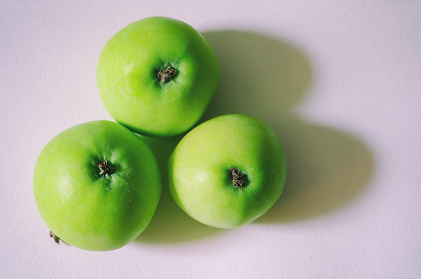 a three apples - 写真・画像