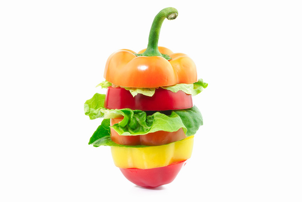 hamburger z šťavnaté papriky a salát - Fotografie, Obrázek