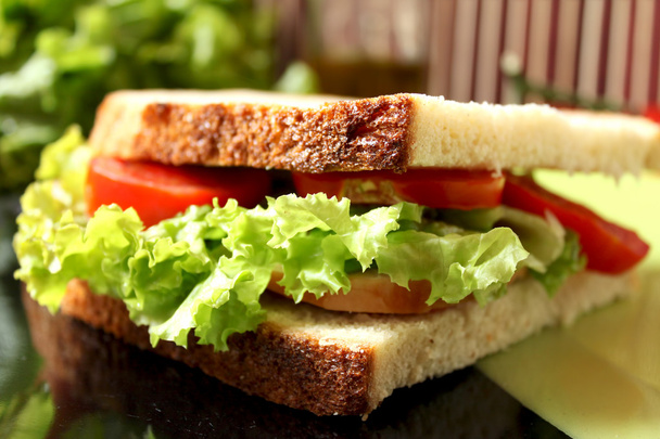 groenten en spek sandwich - Foto, afbeelding