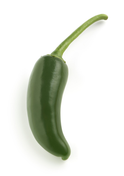 πράσινες πιπεριές σε ένα λευκό backgorund - Φωτογραφία, εικόνα