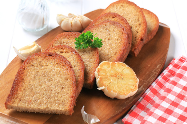 Panela pão frito e alho
 - Foto, Imagem