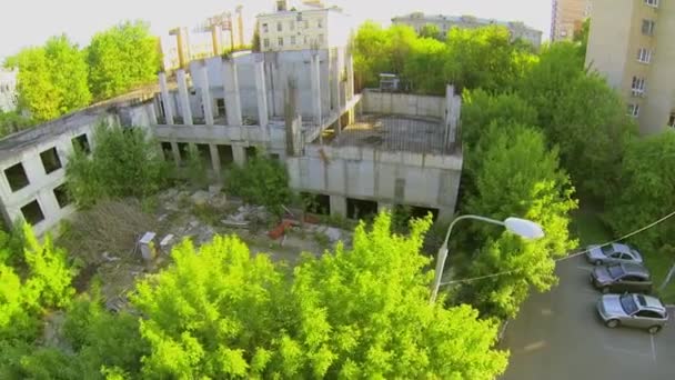 Delayed construction near residential houses  - Кадры, видео