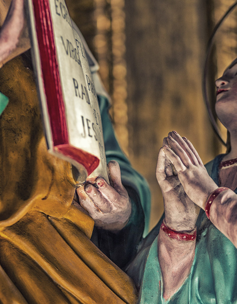 Holy hands praying of Saint
 - Фото, изображение