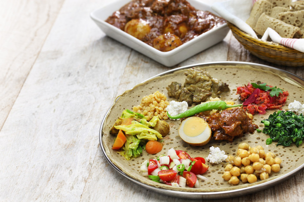 Etiópiai konyha, egy tál vacsora - Fotó, kép