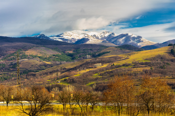 Karpat Dağları manzarası. - Fotoğraf, Görsel