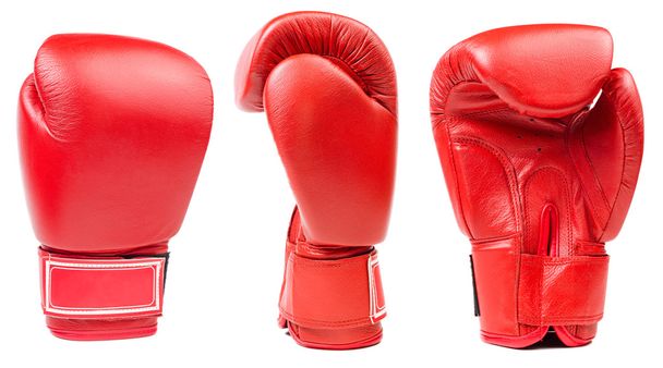 Червона шкіряна боксерська рукавичка ізольована
 - Фото, зображення