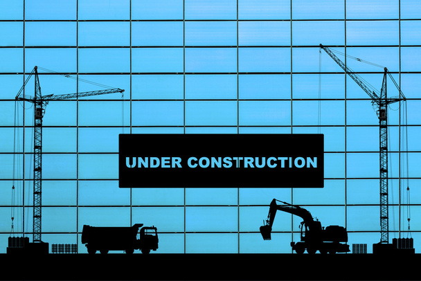 "Rakenteilla "käsite rakennustyömaalla yksityiskohtaiset siluetit rakennuskoneiden sininen laatat tausta
 - Valokuva, kuva