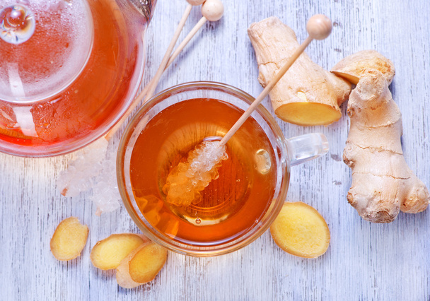 Ginger tea with fresh ginger - Foto, Imagem