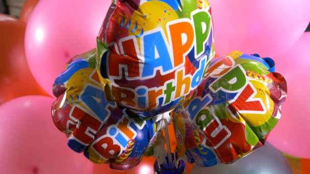 Ευτυχισμένος γενέθλια μήνυμα σε μπαλόνια - Πλάνα, βίντεο