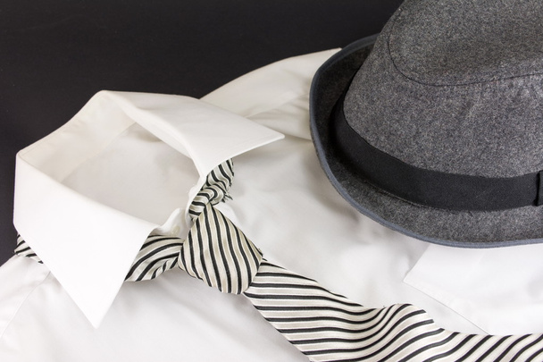Hoed stropdas en shirt - Foto, afbeelding
