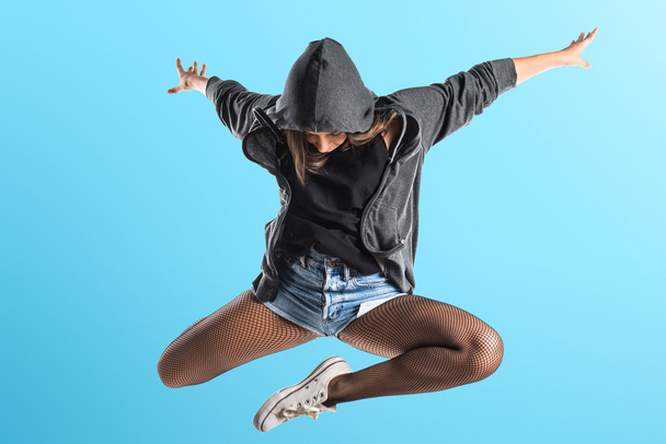 Jeune danseuse hip-hop sautant
 - Photo, image