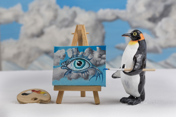 Surrealistinen pingviinitaiteilija
 - Valokuva, kuva