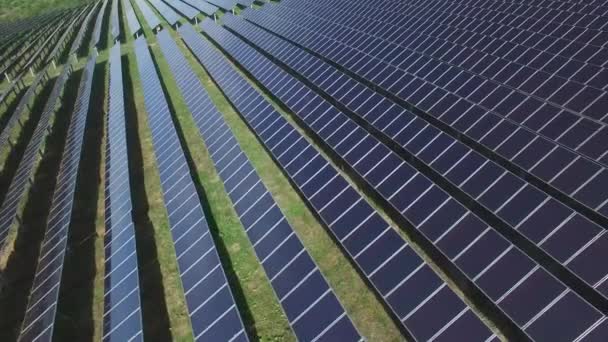 太陽光発電の太陽電池ユニット - 映像、動画