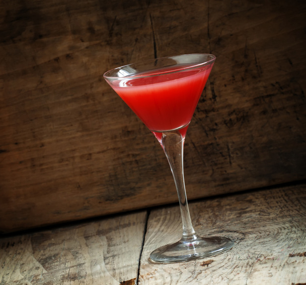 Red margarita cocktail in glass   - Valokuva, kuva