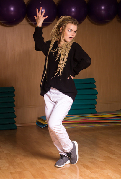 Молоді танцівниці хіп-хоп
 - Фото, зображення