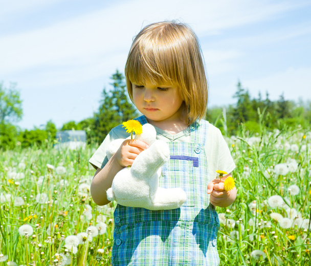 Child on meadow - Fotó, kép