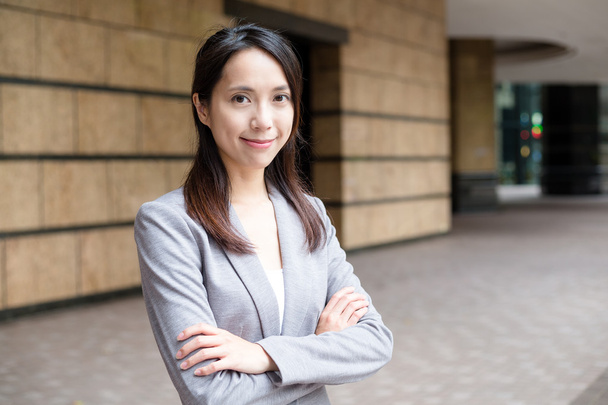 Joven asiática mujer de negocios traje
 - Foto, Imagen