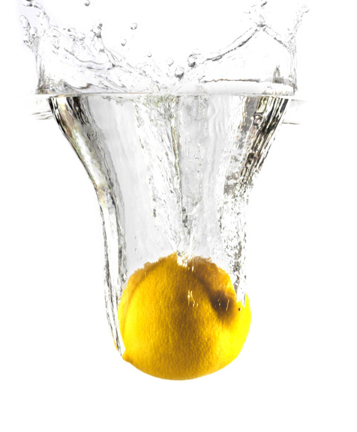 Lemon in water. - Фото, изображение
