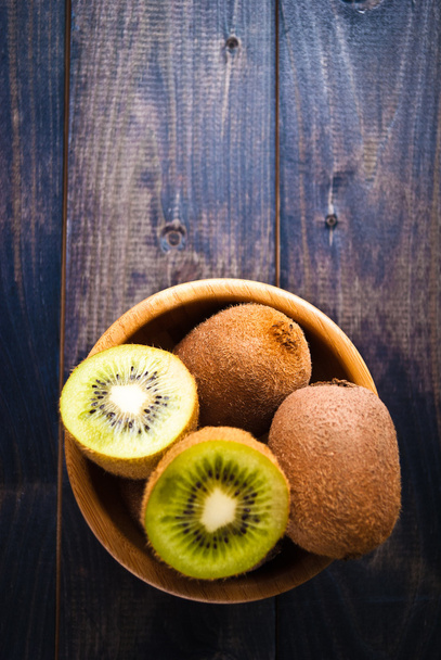 Kiwi fruit in a bowl - Fotografie, Obrázek