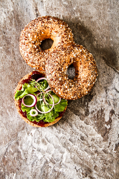 vegan bagel made at home with lettuce and sauce - Foto, Imagen