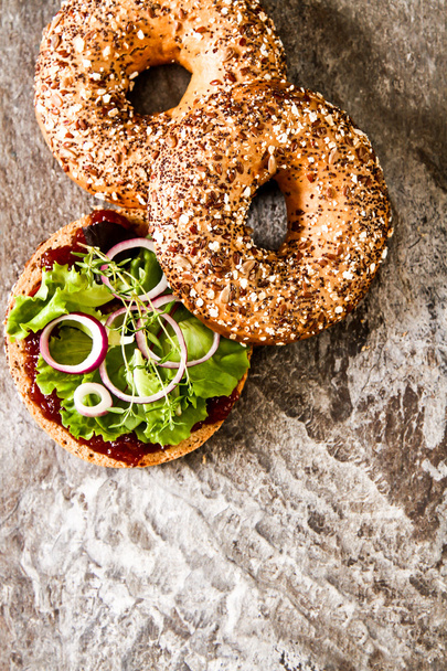 vegan bagel made at home with lettuce and sauce - Foto, immagini