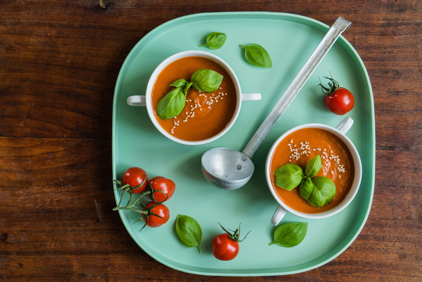 Tomato soup in bowl - Фото, изображение