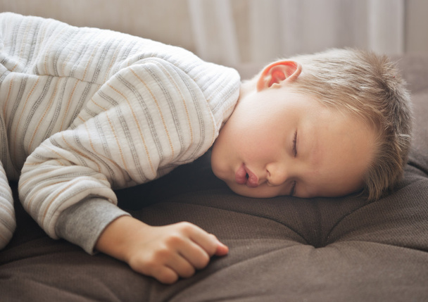 Милий Сплячу дитину
 - Фото, зображення