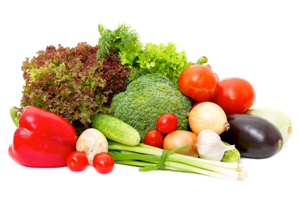 Diferentes verduras frescas aisladas en blanco
  - Foto, imagen
