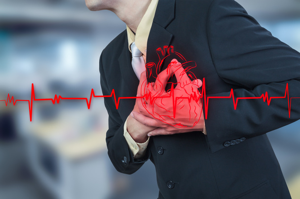 επιχειρηματίας που έχει καρδιακή προσβολή, ασφαλιστική έννοια - Φωτογραφία, εικόνα
