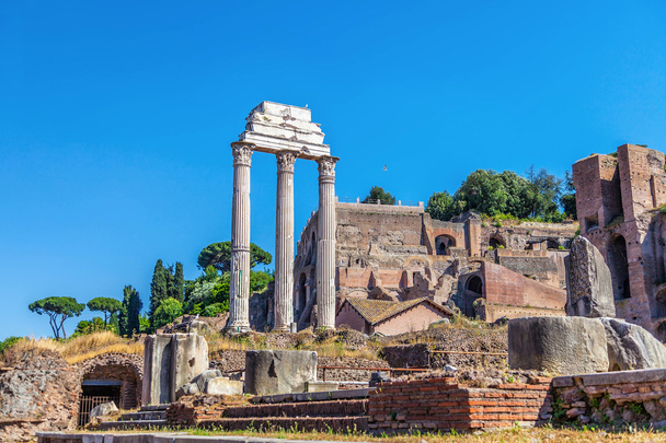 The ruins of the Roman Forum.  - Foto, afbeelding