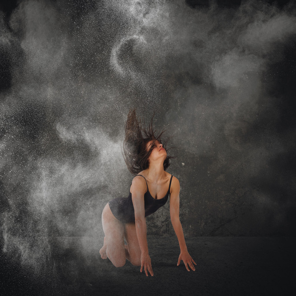 Nő barna táncos - Fotó, kép