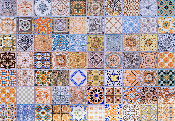 Muur keramische tegels patronen die mega vanuit Thailand openbaar park instellen. - Foto, afbeelding