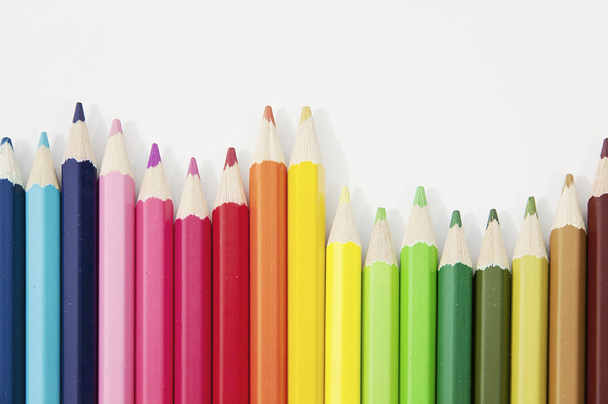 Un mucchio di matite colorate - Foto, immagini