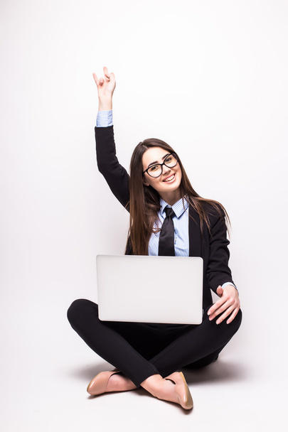 Nuori nainen kannettava tietokone juhlii menestystä
 - Valokuva, kuva