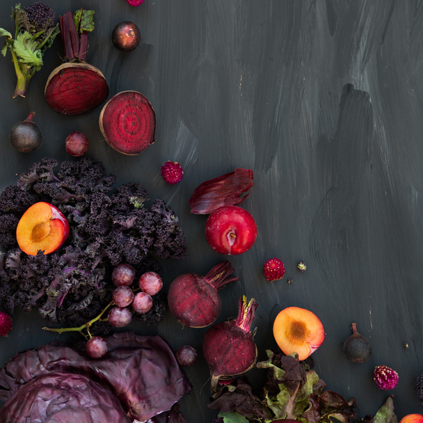 Collection of Fresh Purple Fruits and Vegetables - Foto, Imagem