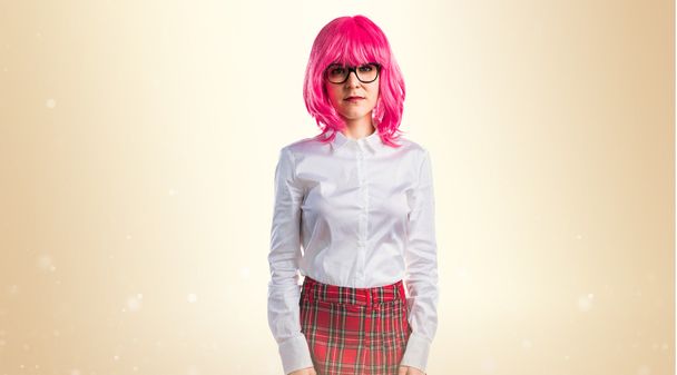 Chica con el pelo rosa
  - Foto, imagen