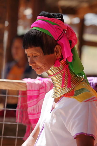 Традиційні Padaung жінка з М'янми - Фото, зображення