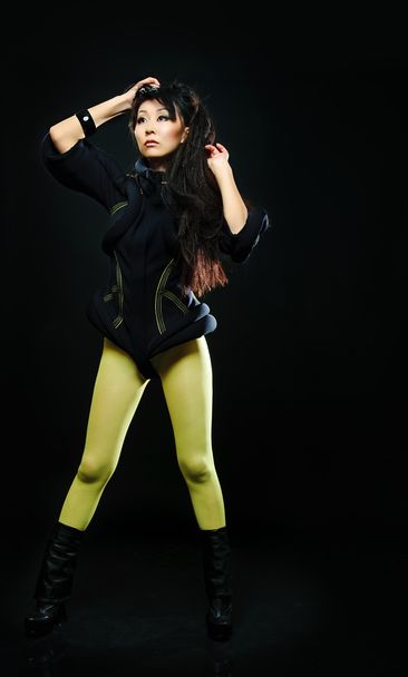 Posing brunette asian model - Foto, afbeelding