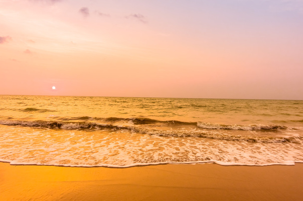 Beautiful sunset on tropical beach - Photo, Image