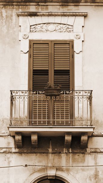Ventana en Ragusa
 - Foto, Imagen