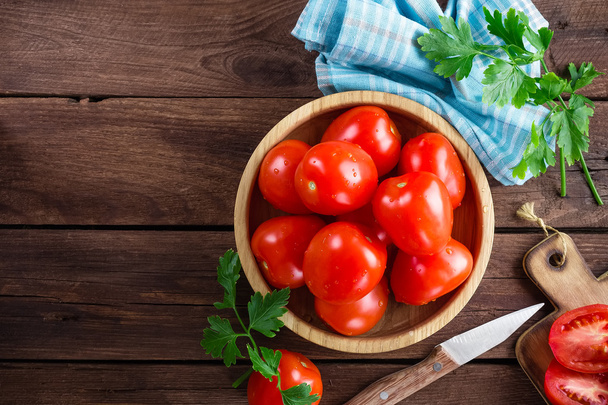 fresh tomatoes in bowl - Zdjęcie, obraz