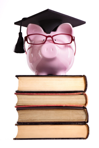 Estudiante graduado de la universidad Piggy Bank aislado en fondo blanco
 - Foto, imagen