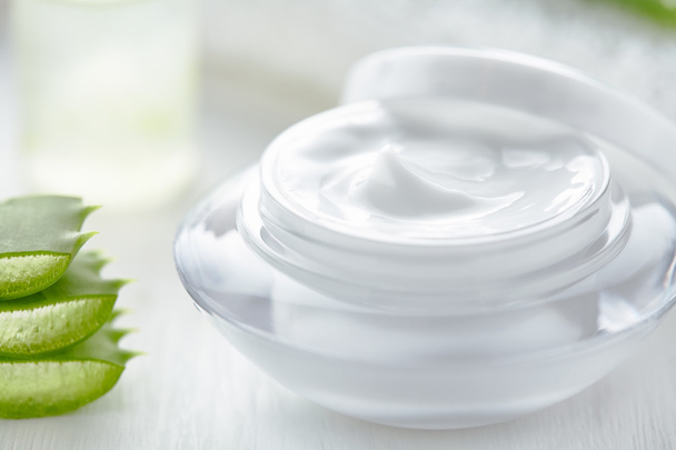 Aloe vera cosmetic cream skin face and body care lotion - Foto, Imagem