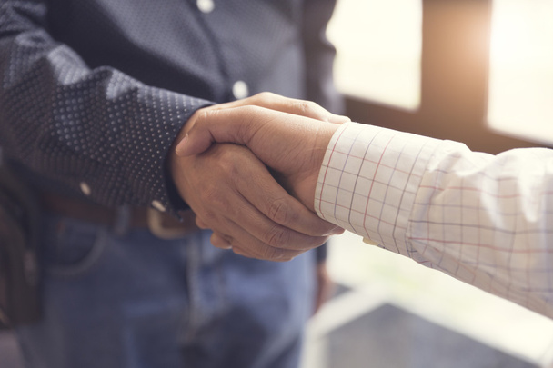 business man handshake per business acquisiton concetto
 - Foto, immagini