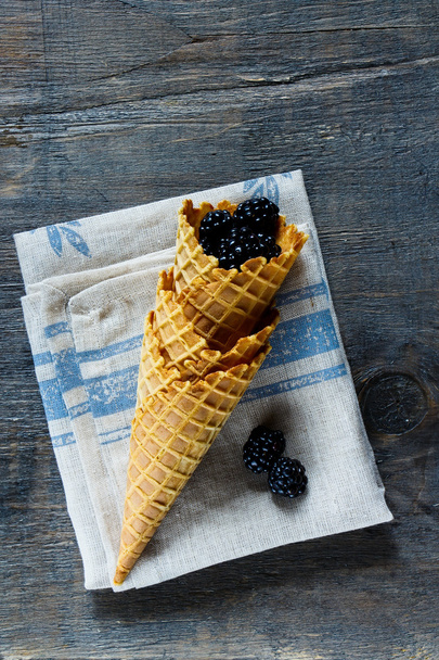 Berries in waffle cones - Fotografie, Obrázek